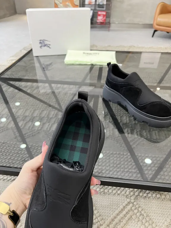 Burberry Shoe 